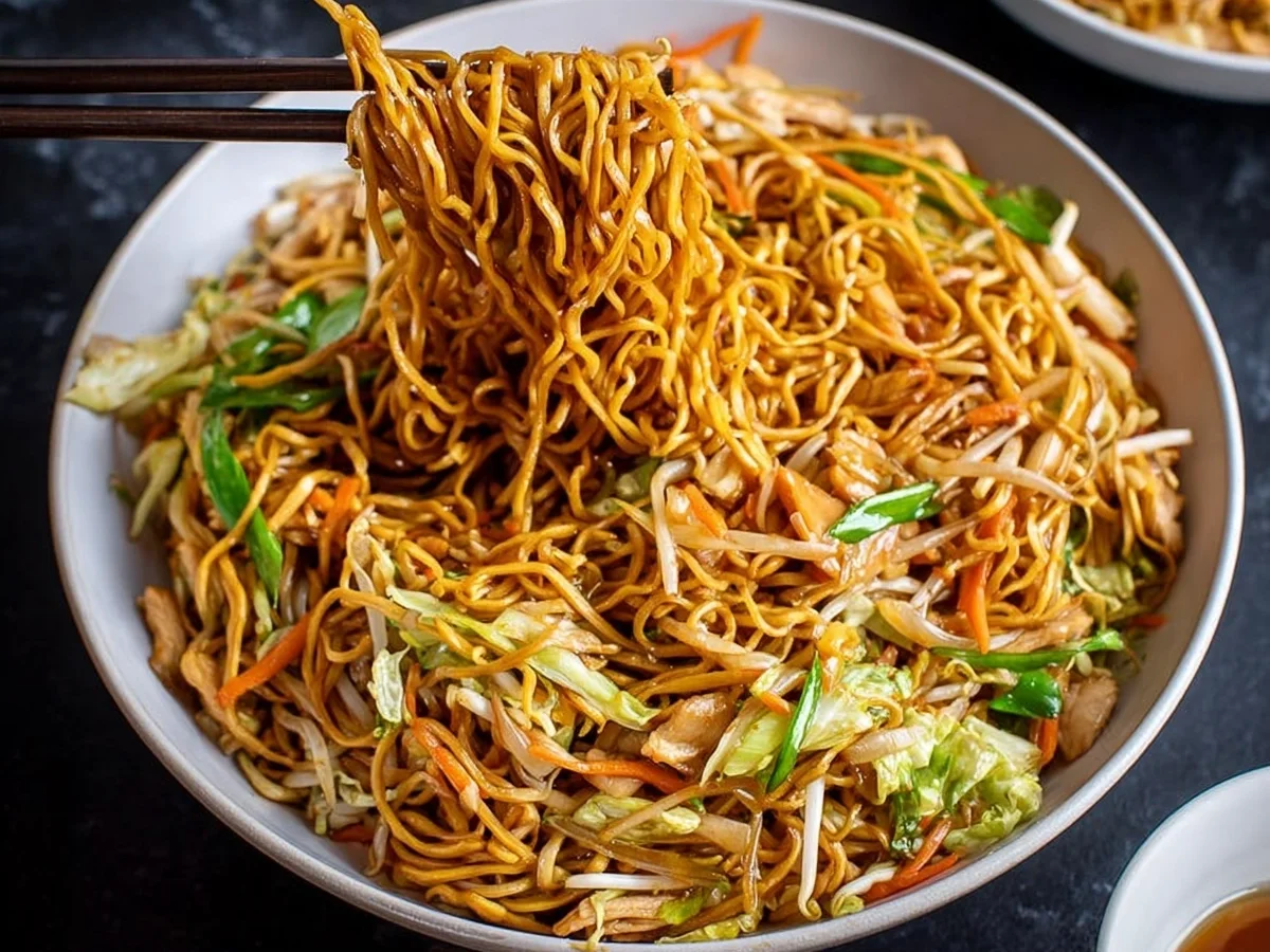 Easy Cantonese Chow Mein: Better Than Takeout Noodles - Image 1