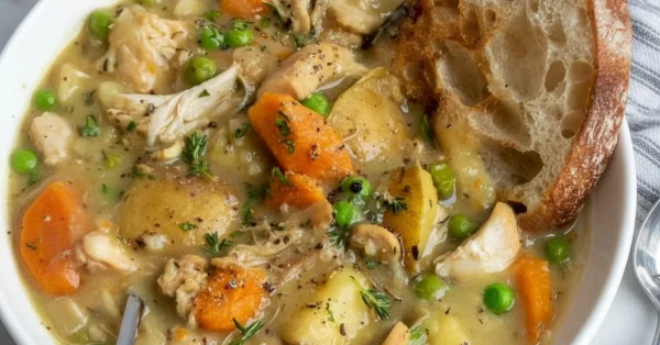 The Ultimate Slow Cooker Chicken Stew: Comfort in Every Bite